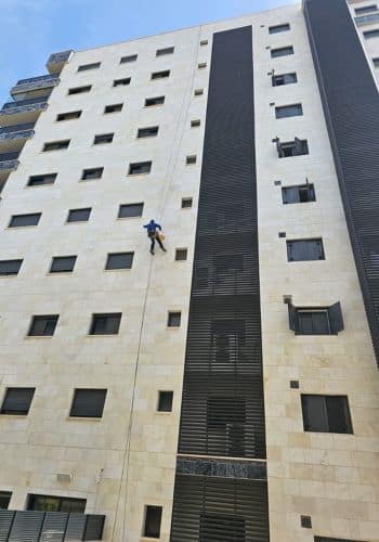 שיקום חיפוי קירות חוץ